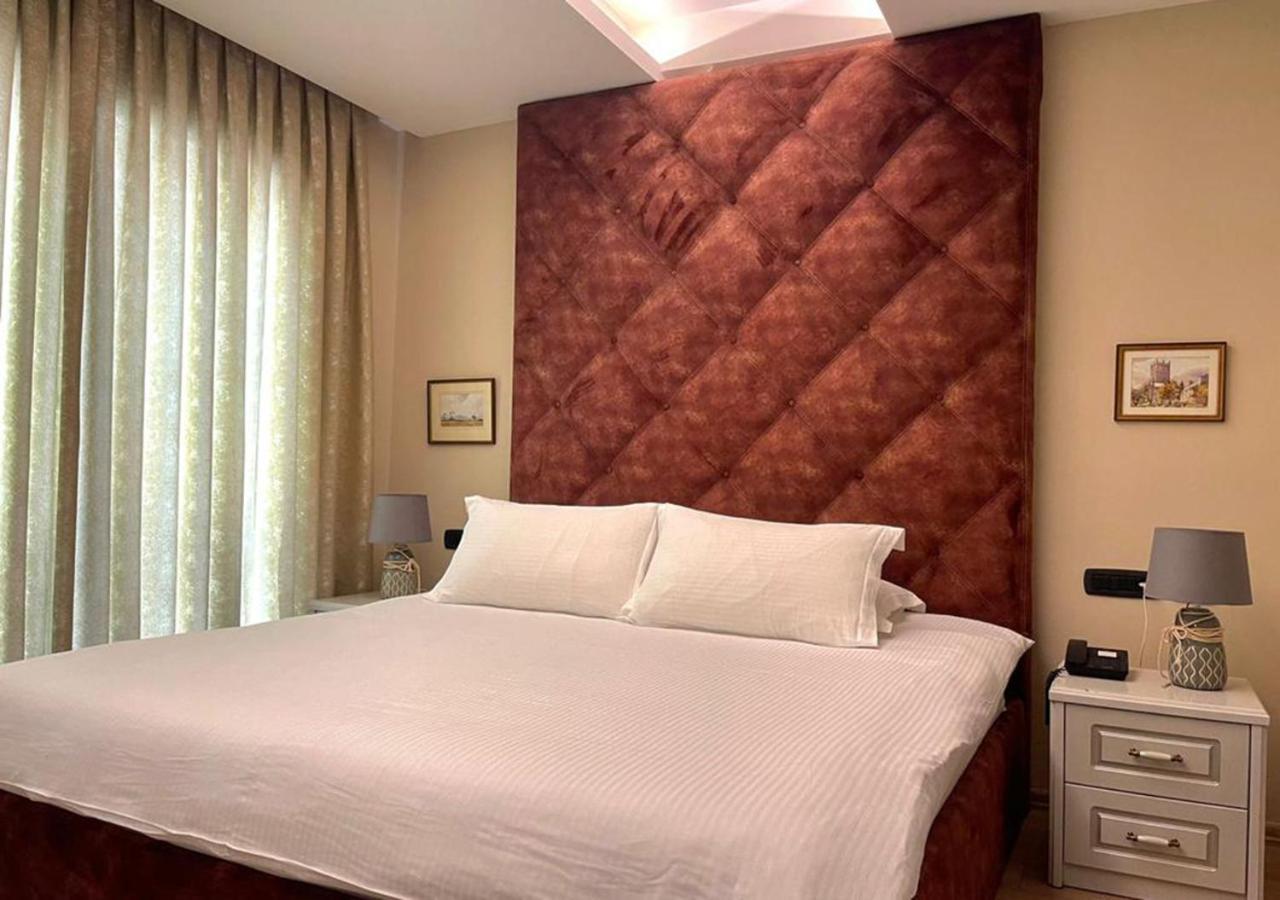 טיראנה Vila Shard Boutique Hotel מראה חיצוני תמונה