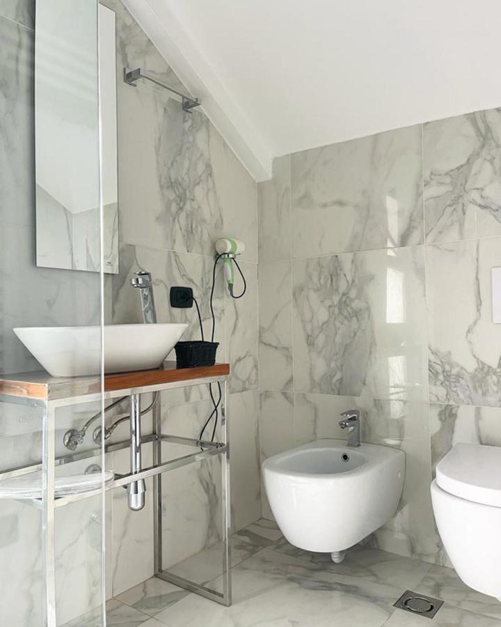 טיראנה Vila Shard Boutique Hotel מראה חיצוני תמונה