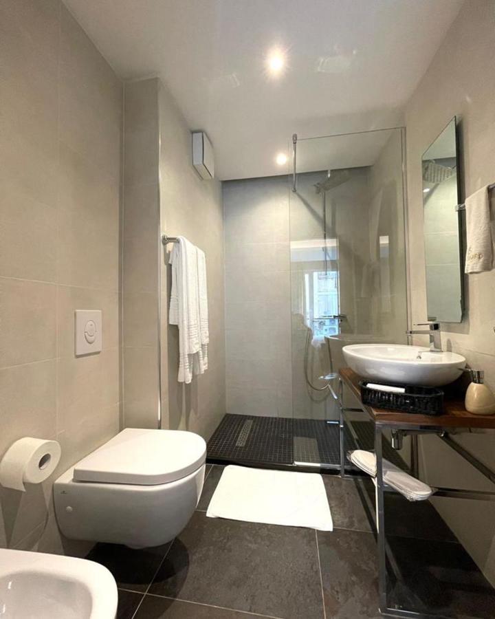 טיראנה Vila Shard Boutique Hotel מראה חיצוני תמונה