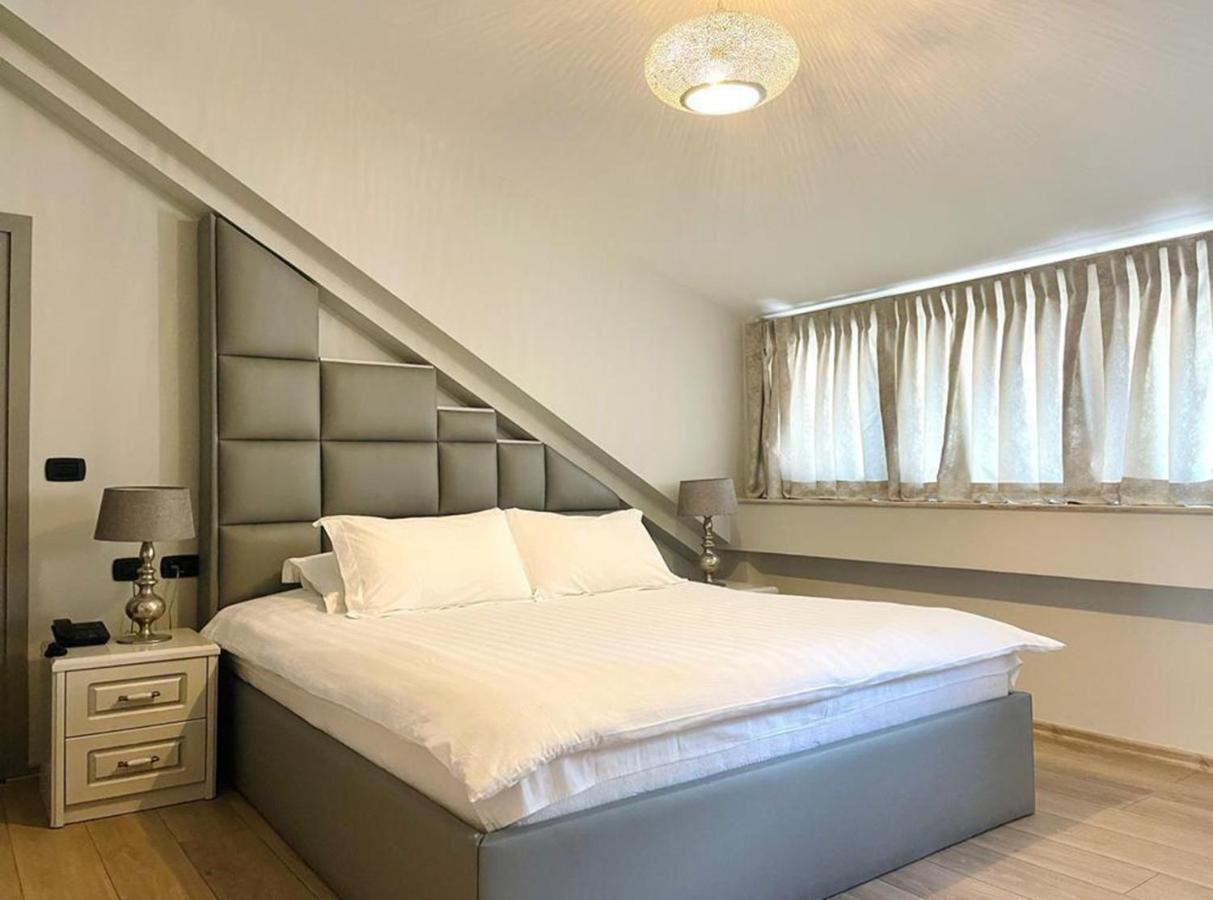טיראנה Vila Shard Boutique Hotel מראה חיצוני תמונה