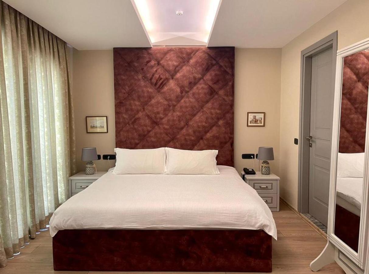 טיראנה Vila Shard Boutique Hotel מראה חיצוני תמונה