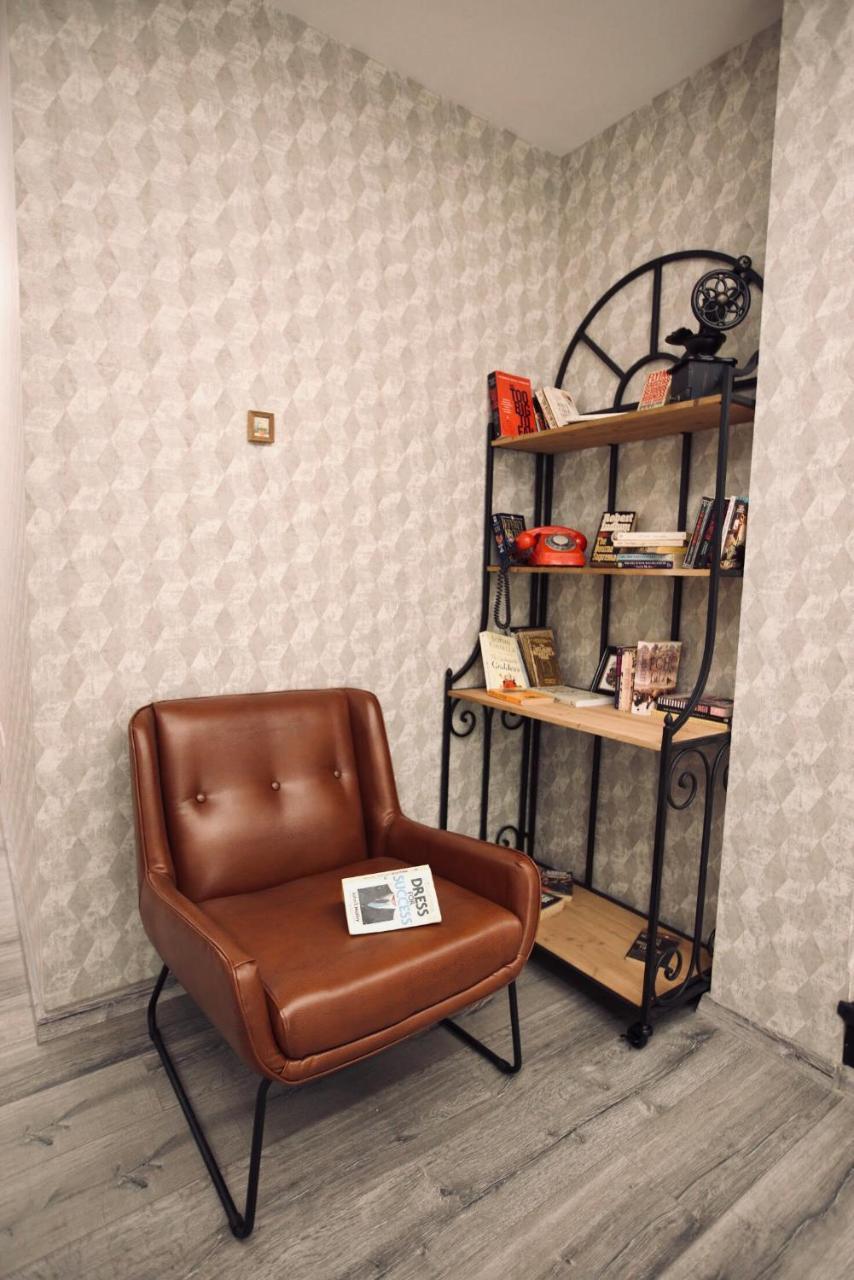 טיראנה Vila Shard Boutique Hotel מראה חיצוני תמונה