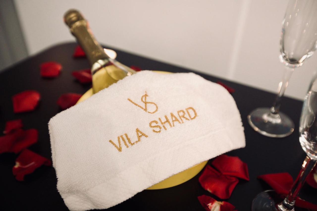טיראנה Vila Shard Boutique Hotel מראה חיצוני תמונה